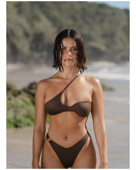 Ring Brief - Carob